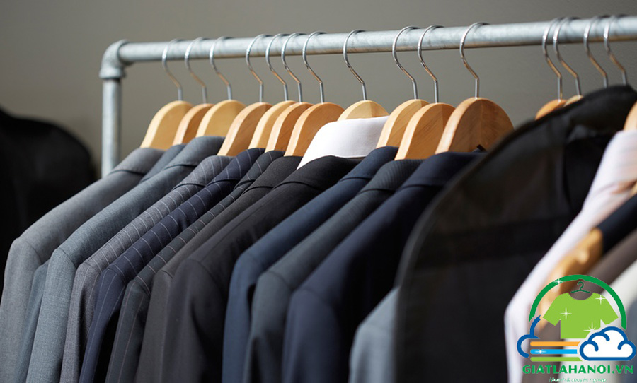 Nghệ Thuật Giặt Khô Cao Cấp - Tái Sinh Vẻ Đẹp Trang Phục Bền Lâu